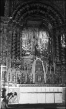 Altar-mor com sacrário e imagem do Sagrado Coração de Jesus da igreja de Santa Isabel, paróquia do Sagrado Coração de Jesus, Freguesia de Santa Maria Maior, Concelho do Funchal  