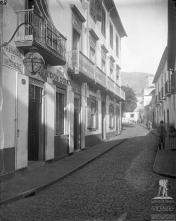Rua da Carreira (atual rua Câmara Pestana), Freguesia de São Pedro, Concelho do Funchal