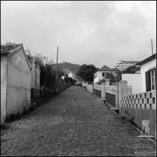 Rua não identificada, no concelho de Santa Cruz