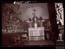 Altar da capela do Menino Jesus e vista parcial da lapinha do Caseiro, Freguesia do Monte, Concelho do Funchal