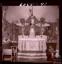 Altar da capela do Menino Jesus e vista parcial da lapinha do Caseiro, Freguesia do Monte, Concelho do Funchal