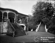 Edifício e jardim da Quinta Santana (atual Escola Superior de Enfermagem São José de Cluny), Freguesia do Monte, Concelho do Funchal