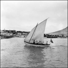 Barco carreireiro Facaio na baía do Porto Santo