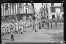 Soldados da 1.ª Companhia Expedicionária da Madeira à Índia, do B. I. I, n.º 19, no largo da Sé, Freguesia da Sé, Concelho do Funchal