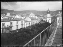 Avenida Arriaga vista a partir da varanda do café-restaurante "Golden Gate", Freguesia da Sé, Concelho do Funchal