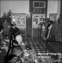 Quatro machiquenses a cantar o "Bendito", no átrio da Câmara Municipal de Machico, Freguesia e Concelho de Machico
