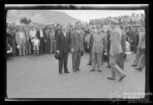 Ministro das Obras Públicas, Eng. Eduardo Arantes e Oliveira, à entrada do cais da cidade do Funchal