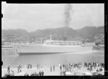 Navio Principe Perfeito, a entrar no porto do Funchal, Freguesia da Sé, Concelho do Funchal