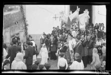 Procissão do Corpo de Deus saindo da capela da Casa de Saúde São João de Deus, Freguesia de Santo António, Concelho do Funchal