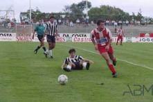 Jogo do campeonato de futebol entre as equipas do Clube Desportivo Nacional e Clube Desportivo das Aves no Estádio dos Barreiros, Freguesia de São Martinho, Concelho do Funchal