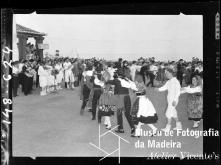 Atuação do Rancho de Santa Marta do Portuzelo e do Grupo Folclórico da Camacha no parque de Santa Catarina, Freguesia da Sé, Concelho do Funchal