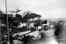 Edifício, jardim e entrada da vila Passos (atual Quinta Vila Passos), Freguesia de Santa Luzia, Concelho do Funchal
