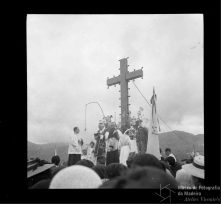 Bispo do Funchal, D. Manuel Pereira Ribeiro, a celebrar a missa campal da inauguração do cruzeiro do Pico da Torre, Freguesia e Concelho de Câmara de Lobos
