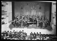 Orquestra Sinfónica da Emissora Nacional, por ocasião do Festival de Música da Madeira, no Teatro Municipal Baltasar Dias, Freguesia da Sé, Concelho do Funchal