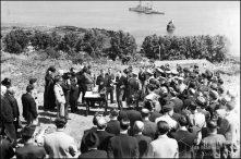 Dr. Fernão de Ornelas Gonçalves, presidente da Câmara Municipal do Funchal, a discursar no lançamento da primeira pedra do bairro Económico da Ajuda, Freguesia de São Martinho, Concelho do Funchal 