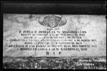 Lápide de D. Aires de Ornelas e Vasconcelos, na Sé do Funchal, Freguesia da Sé, Concelho do Funchal