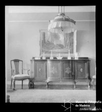 Aparador, em local não identificado, na Ilha da Madeira